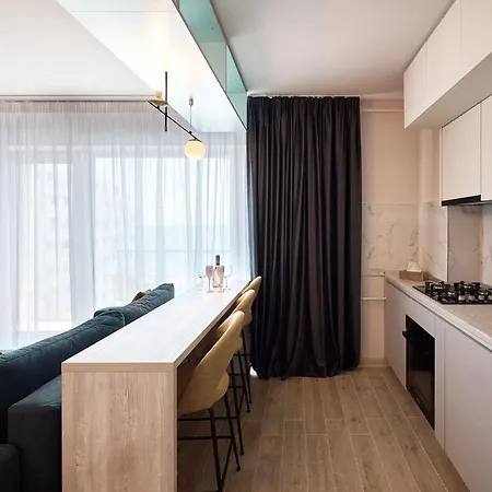 Vogue Sunrise View - Jacuzzi And Sauna Infinity Apartment