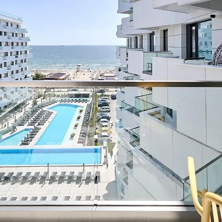 Vogue Sunrise View - Jacuzzi And Sauna Infinity 아파트 Năvodari