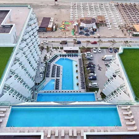 Vogue Sunrise View In Infinity Pool & Apartament *