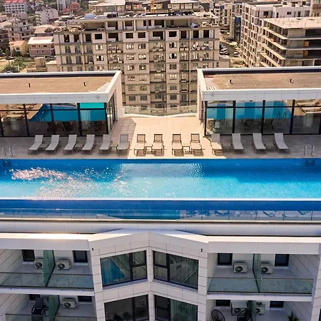 Vogue Sunrise View In Infinity Pool &