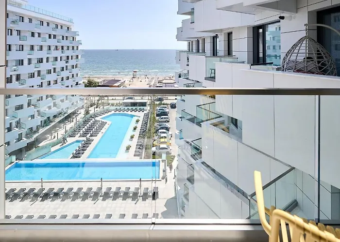 Vogue Sunrise View - Jacuzzi And Sauna Infinity דירה Năvodari