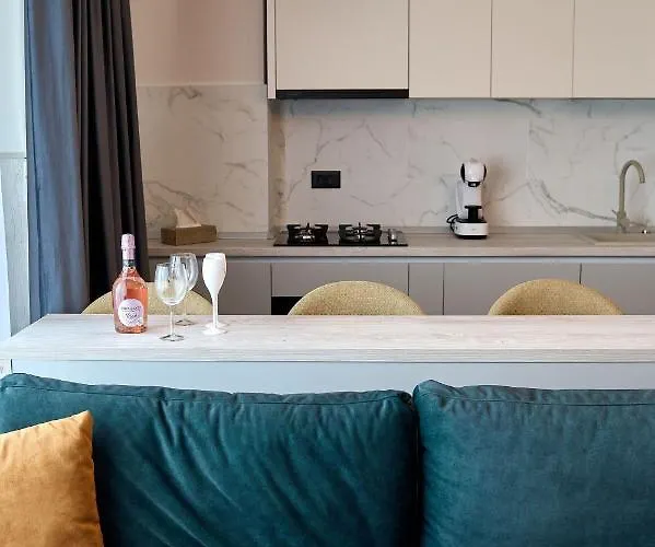 Vogue Sunrise View - Jacuzzi And Sauna Infinity